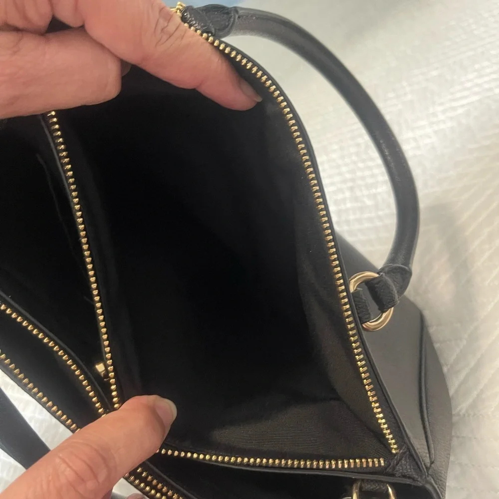 Authentic Coach Surrey Carryall. Style: F44958 - Picture 8 of 12